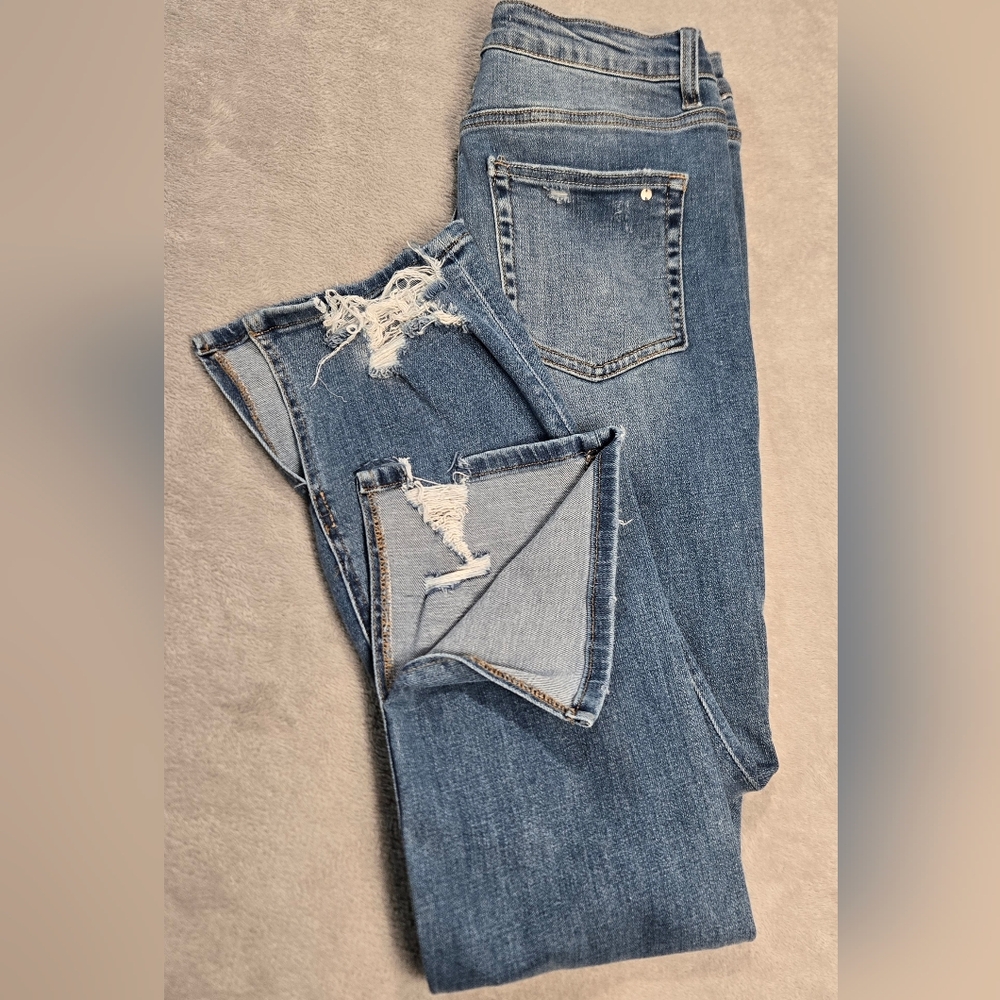 Mica Distressed Streetwear Women's Denim Jeans Med Wash Split Bottoms Sz 28